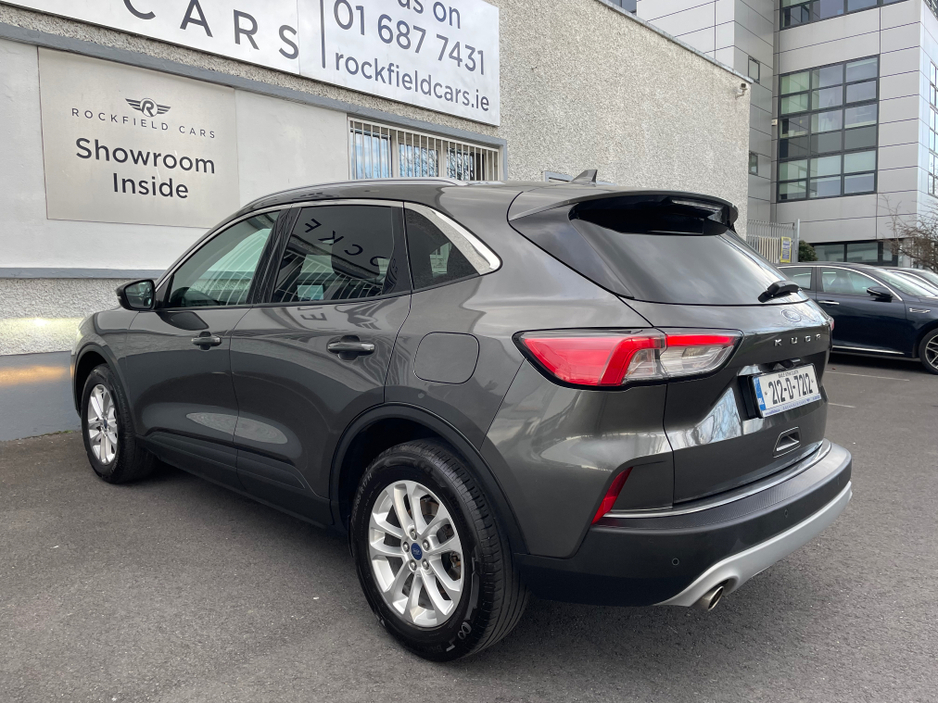 2021 Ford Kuga - image 5