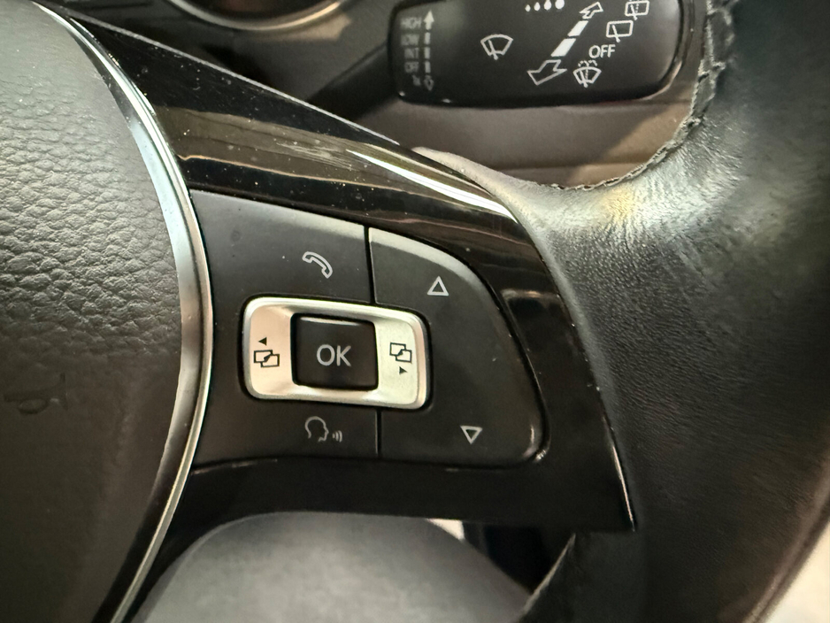 2016 Volkswagen Polo - image 17