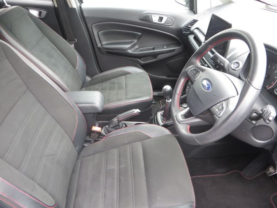 2019 Ford Ecosport - image 11