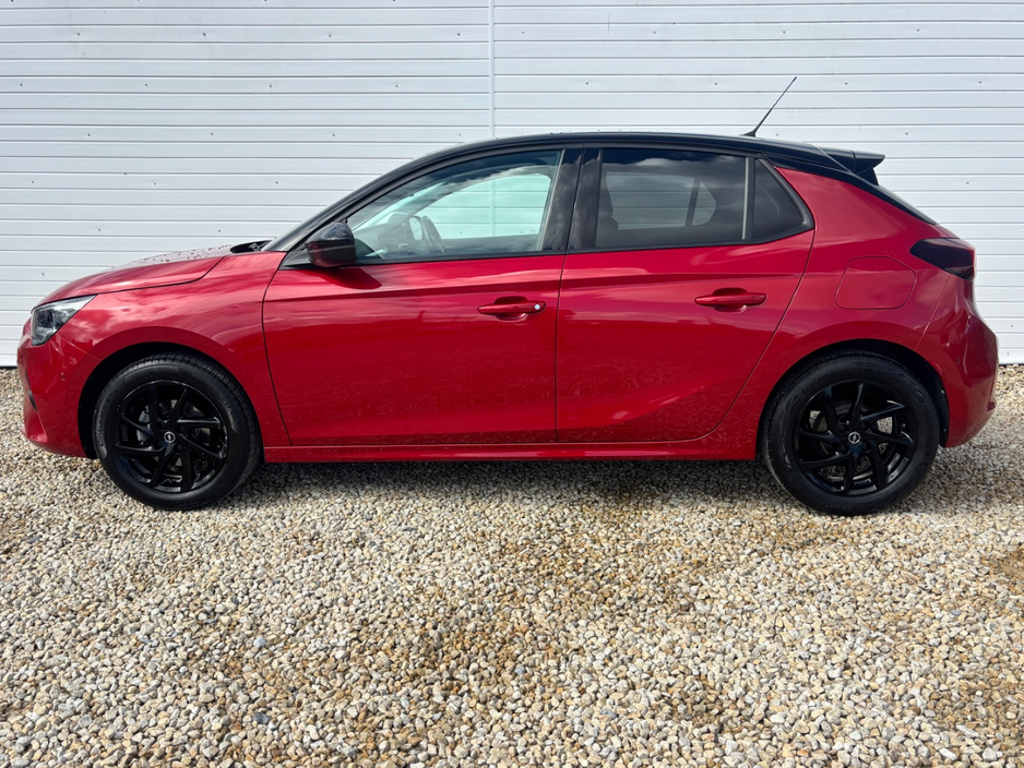 2022 Opel Corsa - image 13