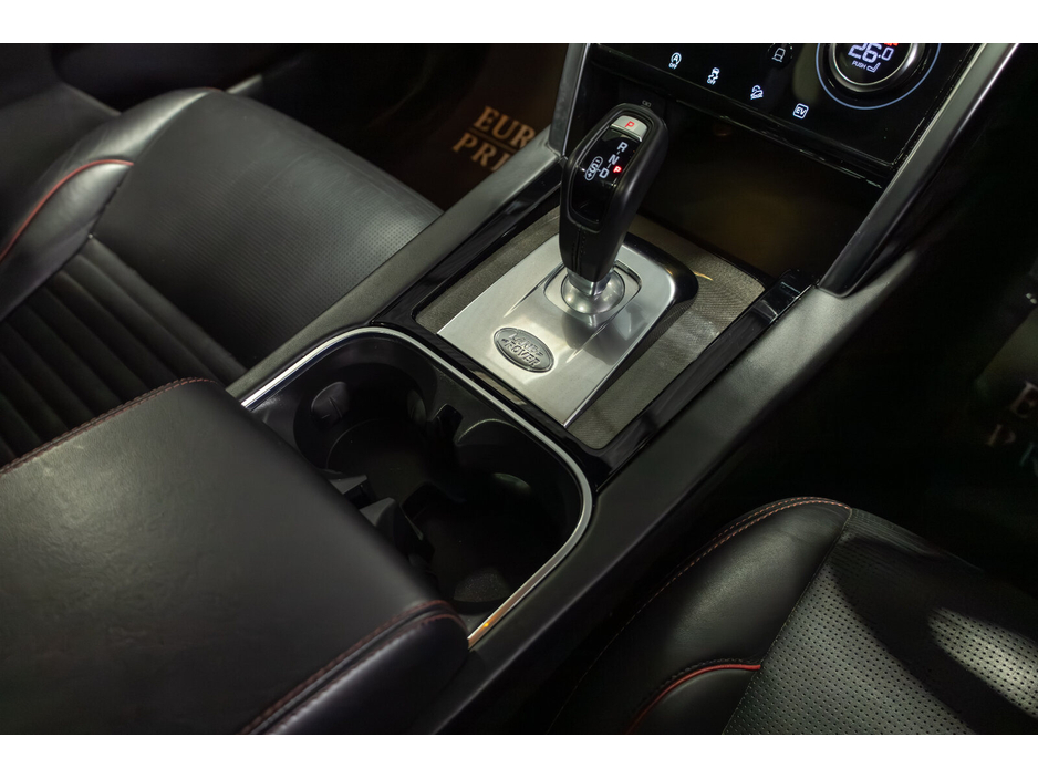 2021 Land Rover Discovery Sport 1.5 I3 PHEV 300 PS AWD R-Dynamic HSEAuto €33,950