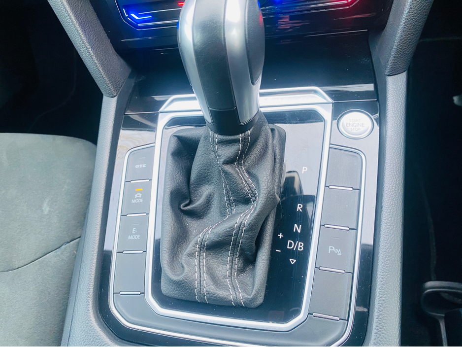 2023 Volkswagen Arteon - image 12