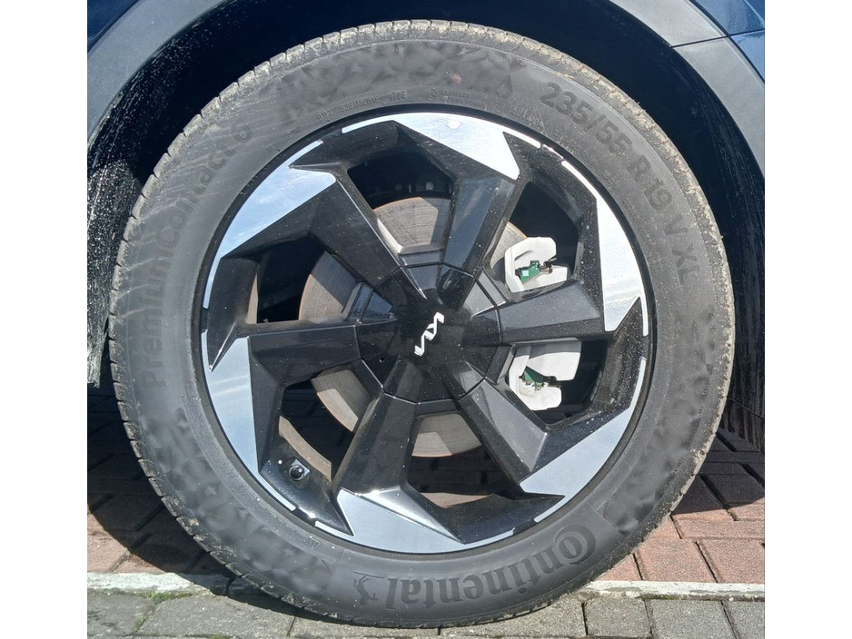 2026 Kia Sorento - image 9