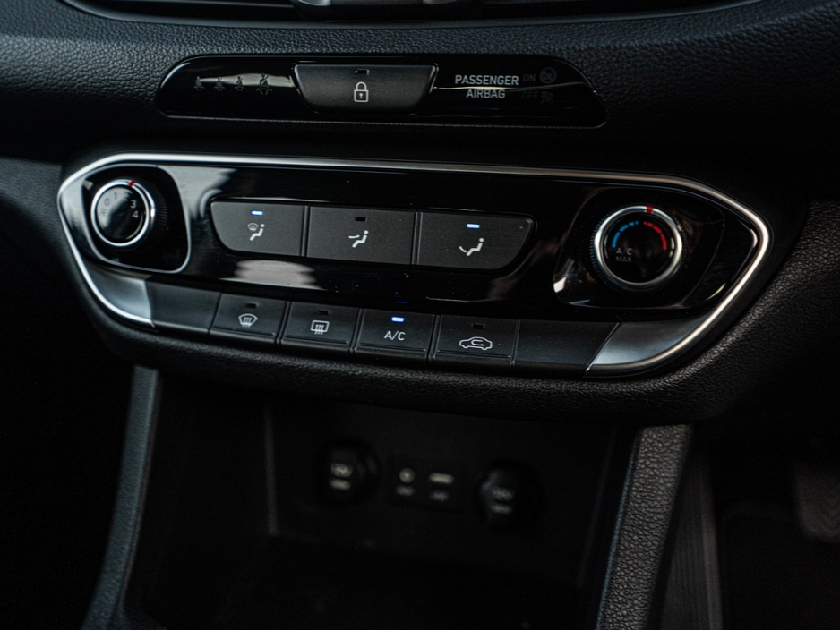 2018 Hyundai i30 - image 27