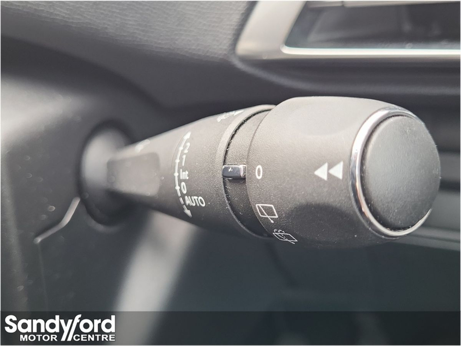 2021 Peugeot 3008 - image 21