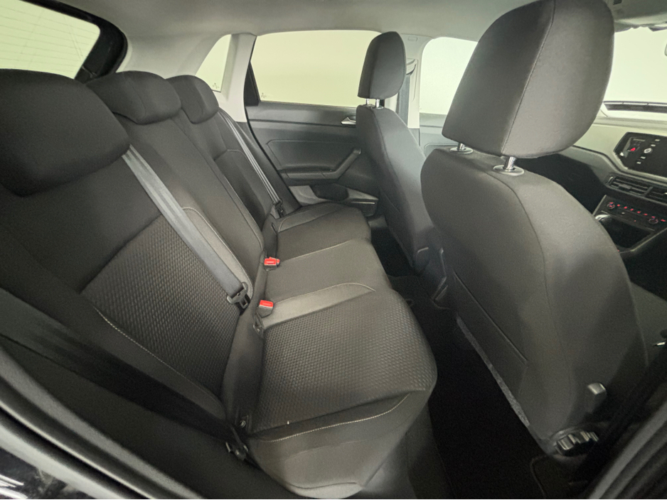 2018 Volkswagen Polo - image 13