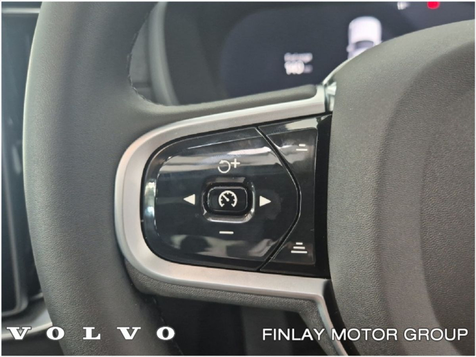 2026 Volvo XC90 - image 12