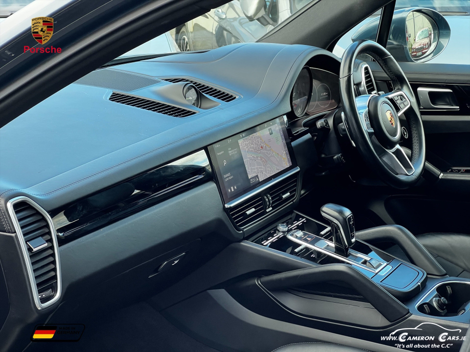 2020 Porsche Cayenne - image 27
