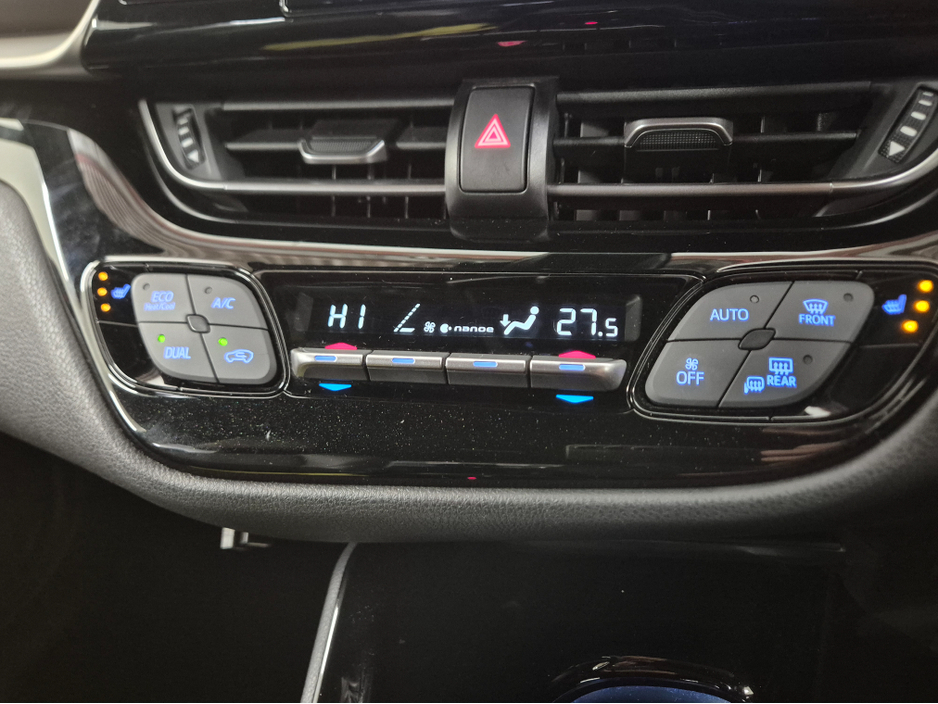 2019 Toyota C-HR **SPORT HYBRID**AUTO**KEYLESS ENTRY AND START**ANDROID/APPLE RADIO MEDIA UNIT**18" DIAMOND CUT ALLOYS**REVERSE CAMERA**HALF LEATHER SEATS**LANE DEPARTURE WARNING**ADAPTIVE CRUISE CONTROL**BLIND SPOT €21,949