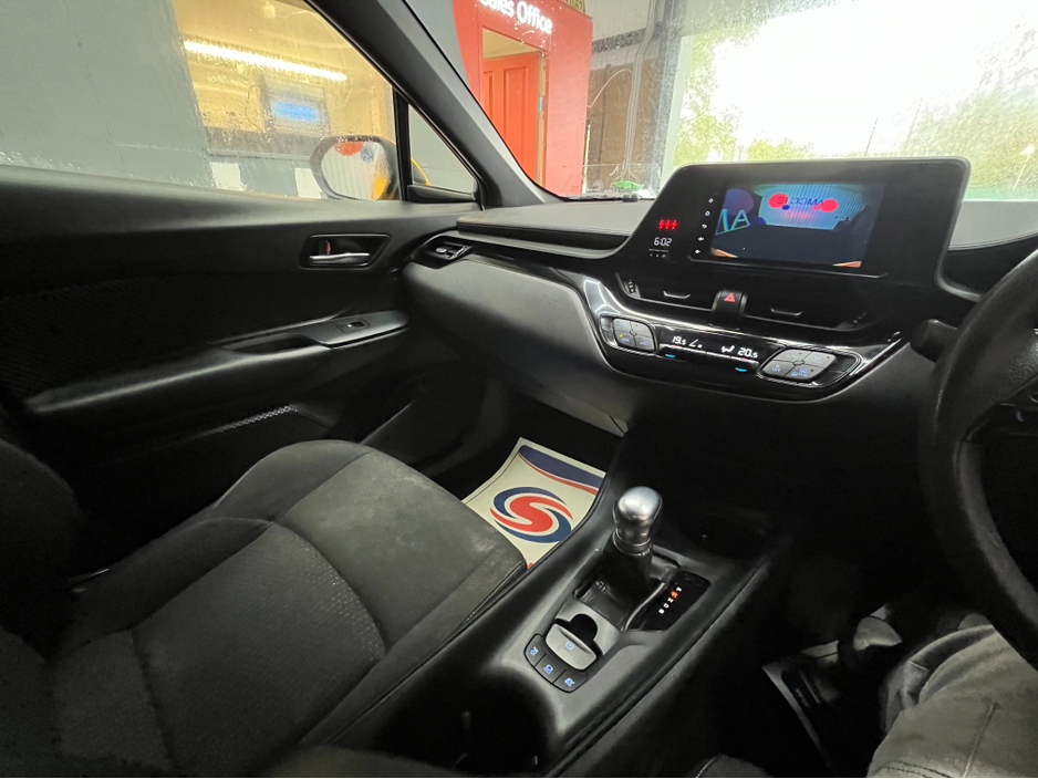 2018 Toyota C-HR - image 14