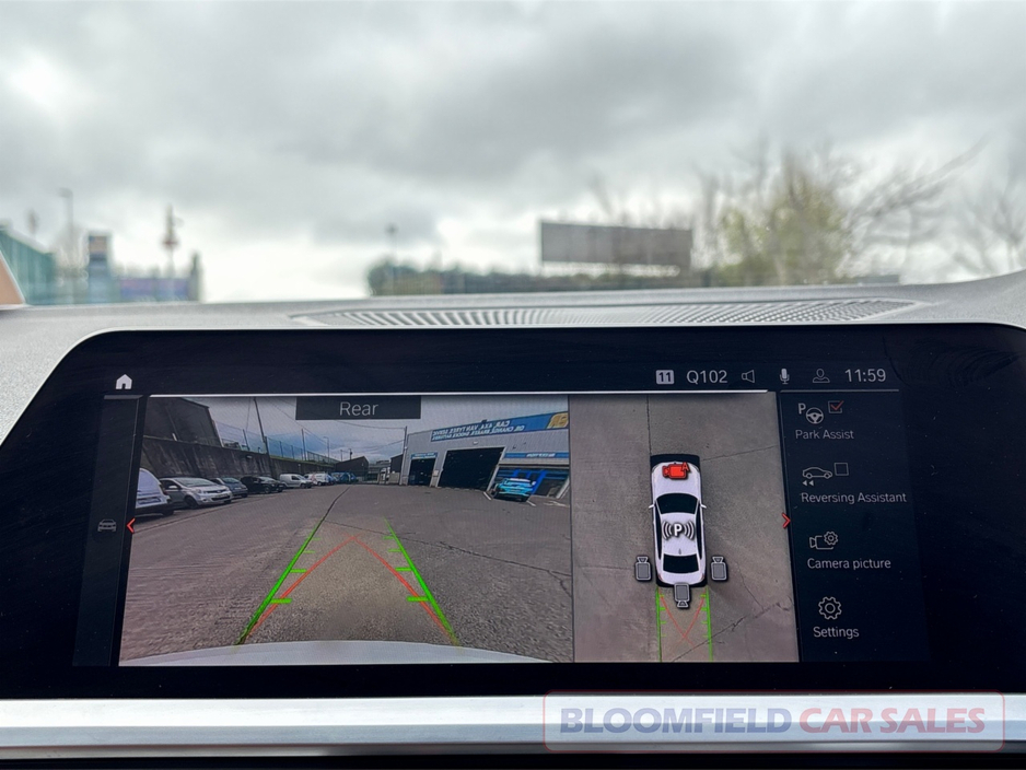 2019 BMW 3 Series - image 20