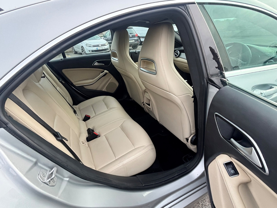 2018 Mercedes-Benz CLA Class - image 9