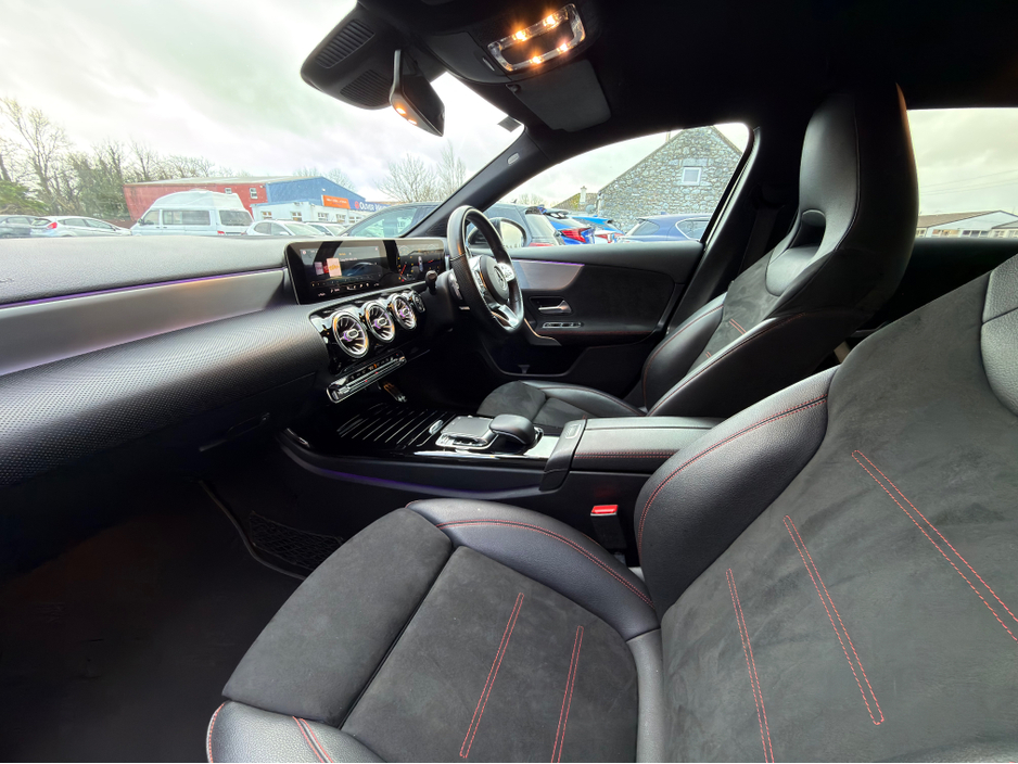 2019 Mercedes-Benz A Class A200d - AMG Premium + Low mileage €24,890