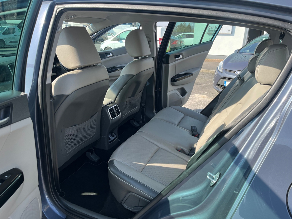 2017 Kia Sportage - image 11