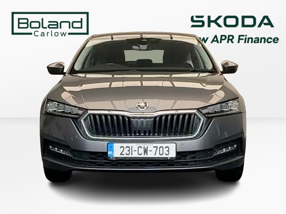 2023 Skoda Octavia - image 7