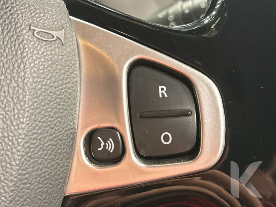 2017 Renault Captur 1.2 PETROL AUTO - CRUISE CONTROL - HEATING / AC CONTROLS - ALL ELECTRIC WINDOWS €14,450