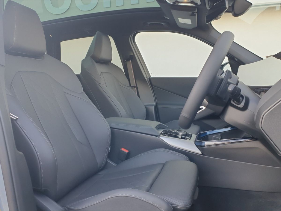 2026 BMW X3 - image 12
