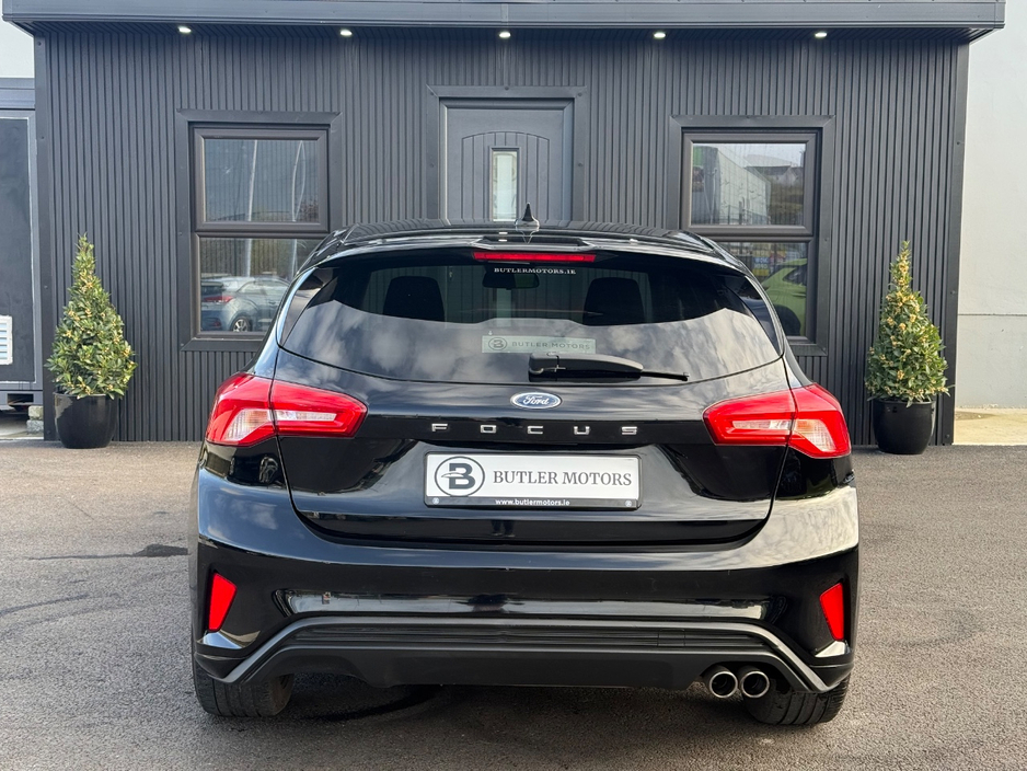 2019 Ford Focus - image 21