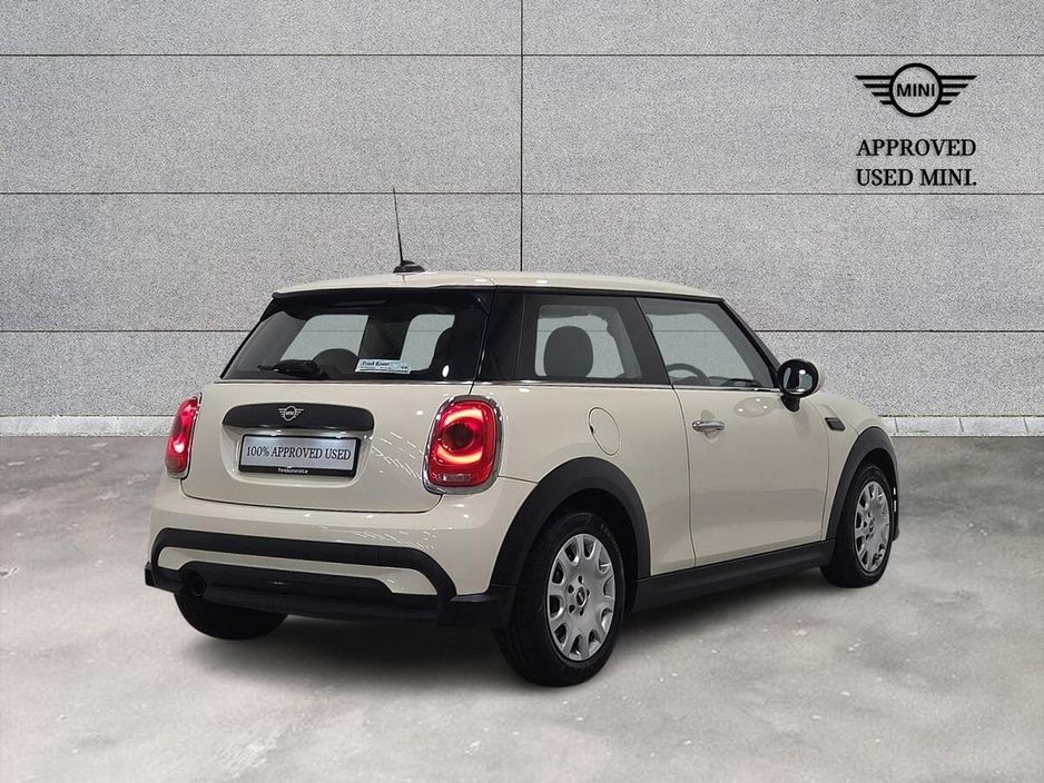 2021 MINI Hatch - image 24