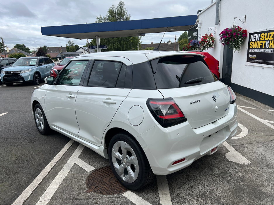 2026 Suzuki Swift motion manual  10 yr warranty available €24,000