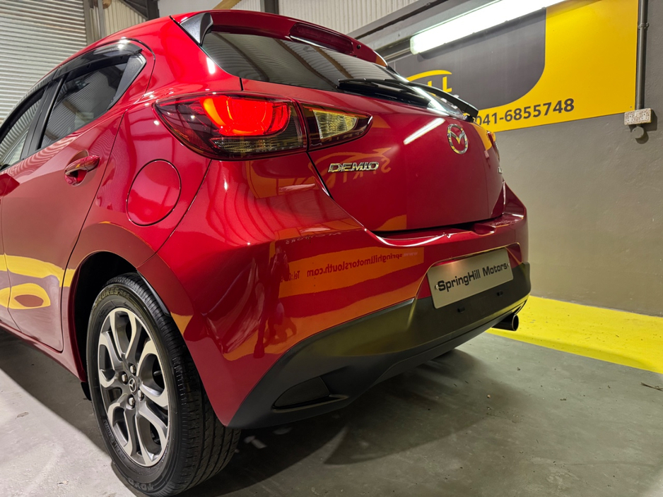 2016 Mazda Demio - image 15