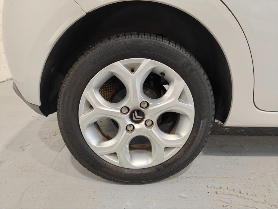 2017 Citroen C3 - image 7