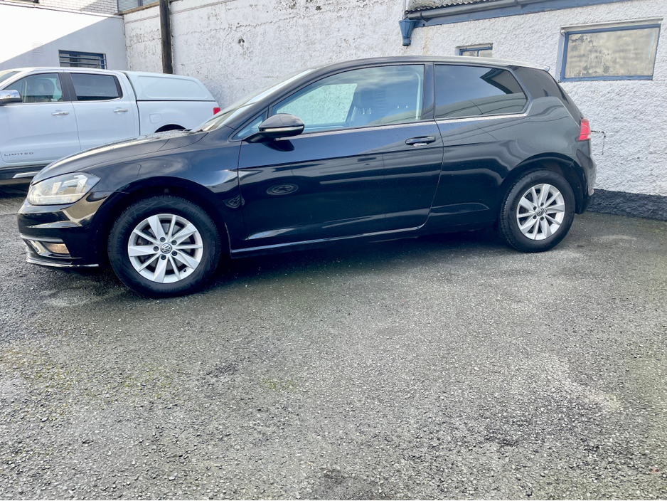 2019 Volkswagen Golf - image 32