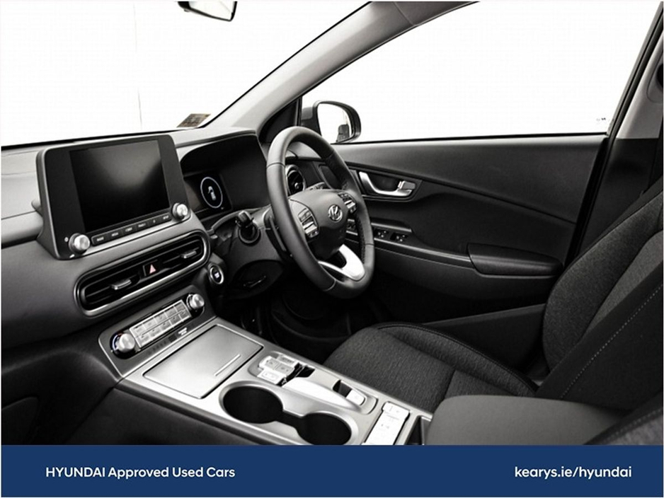 2023 Hyundai Kona - image 5