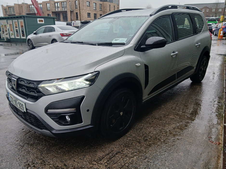 2023 Dacia Jogger TCe 110 Extreme SE €18,750