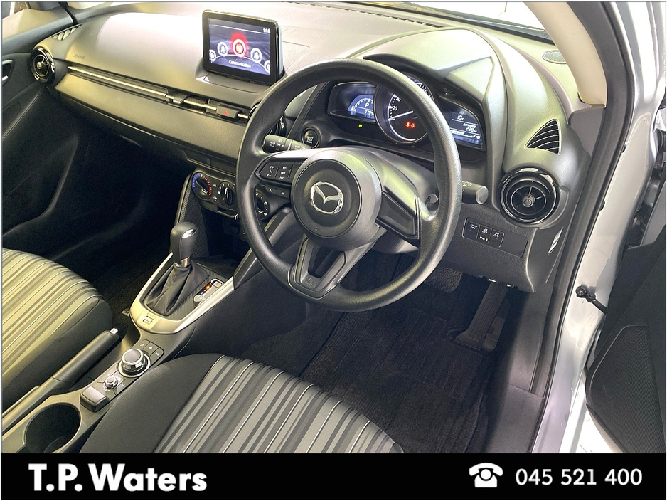 2020 Mazda Mazda2 - image 9