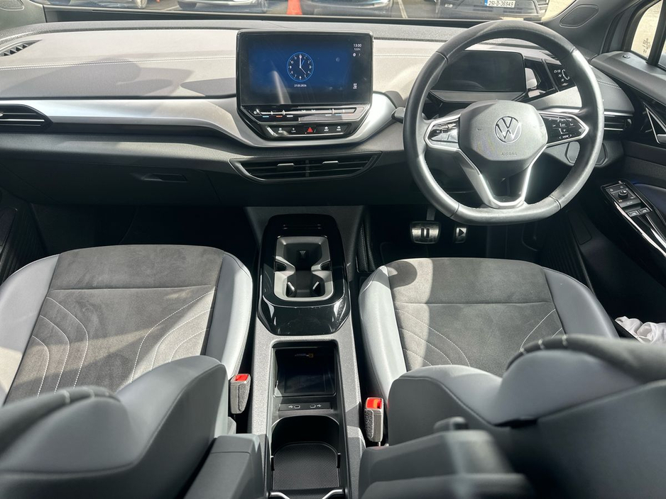 2023 Volkswagen ID.4 - image 9