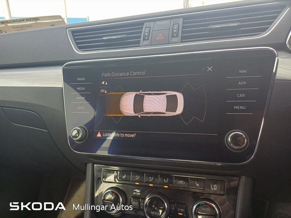 2023 Skoda Superb - image 17