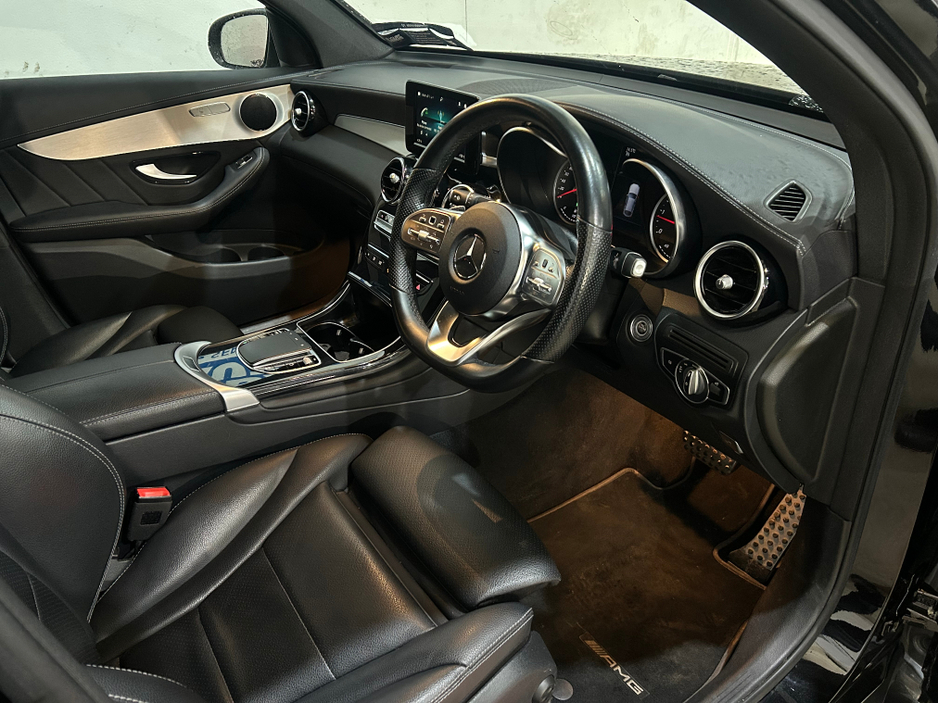 2022 Mercedes-Benz GLC Class - image 10