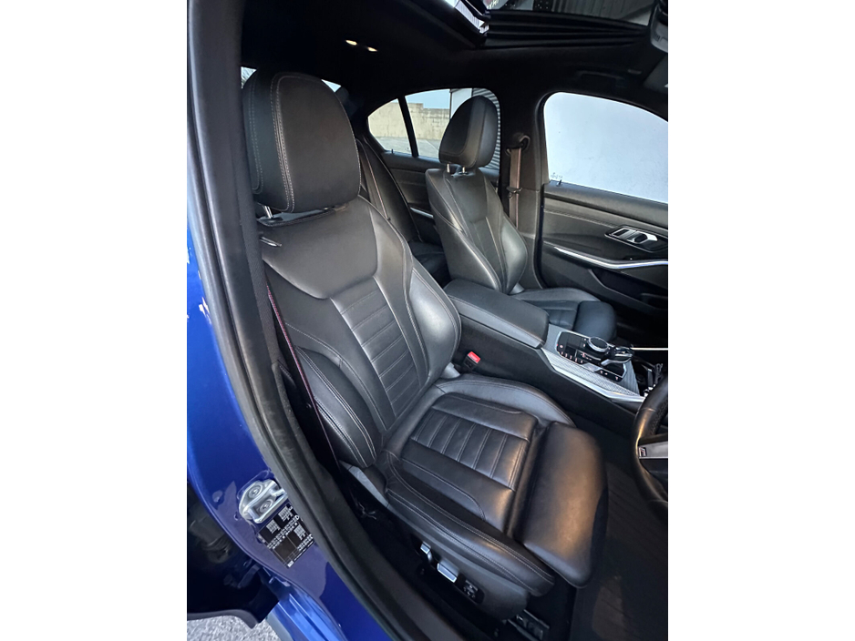 2019 BMW 3 Series - image 23