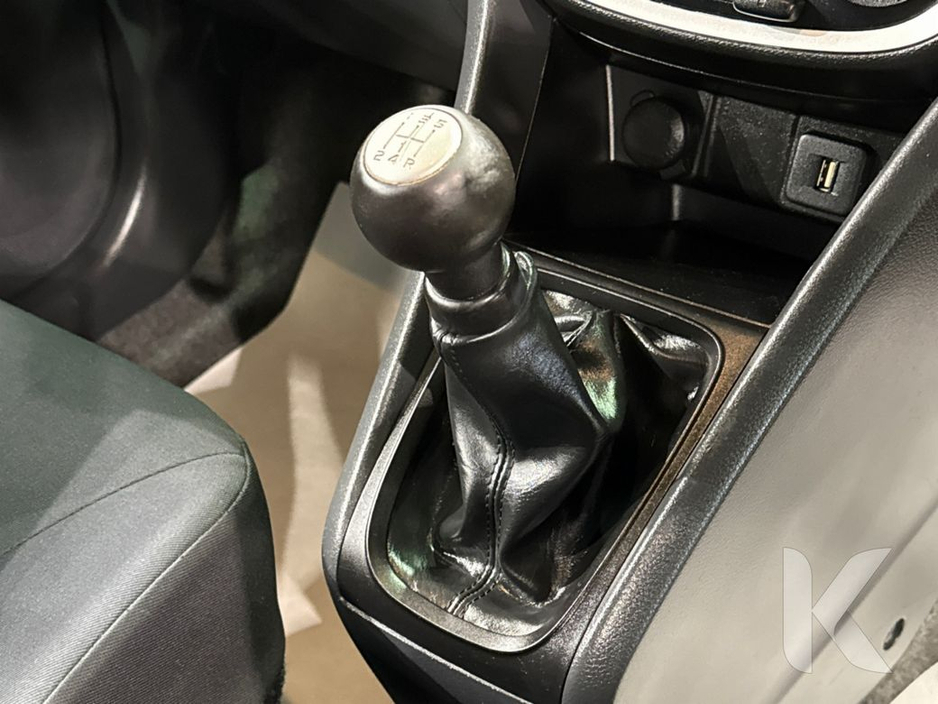 2016 Suzuki Celerio - image 16