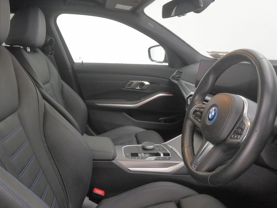 2023 BMW 3 Series 330e M Sport Saloon €43,900