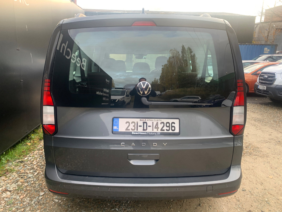 2023 Volkswagen Caddy MAXI LIFE 2.0 TDI DSG 7 SEATER // GREAT CONDITION // ONE OWNER // DOCUMENTED SERVICE HISTORY // 02/27 NCT AND €210 ROAD TAX // €38,950