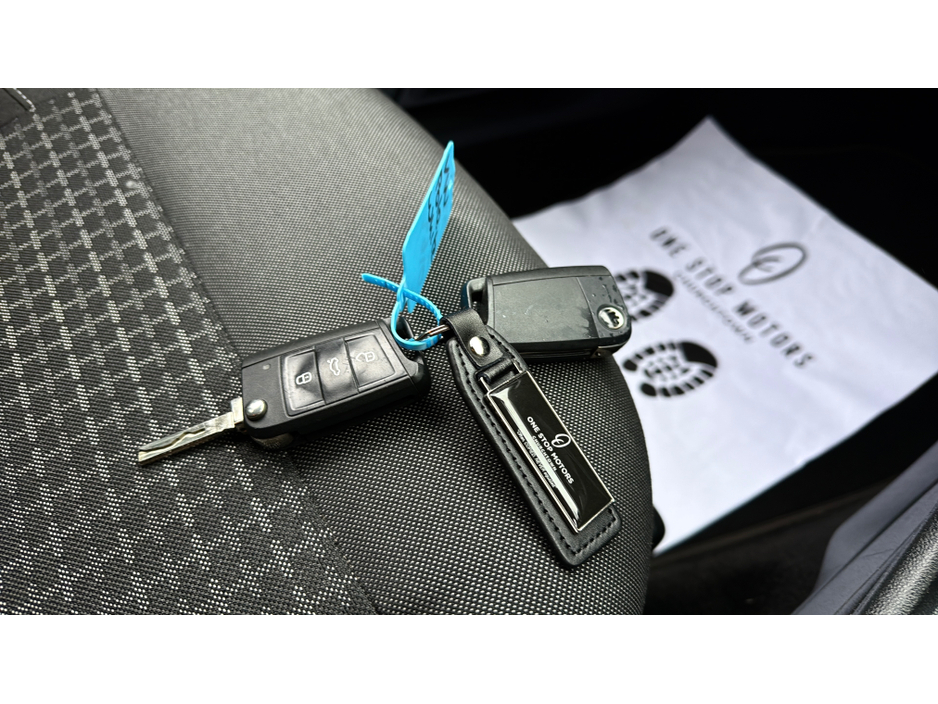 2016 Volkswagen Polo - image 22