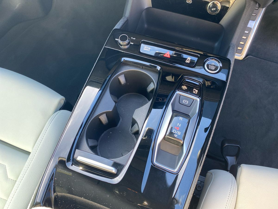 2025 Audi A6 - image 16