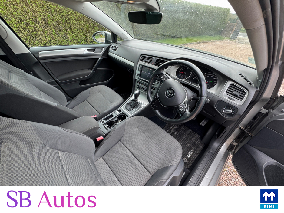 2017 Volkswagen Golf - image 6