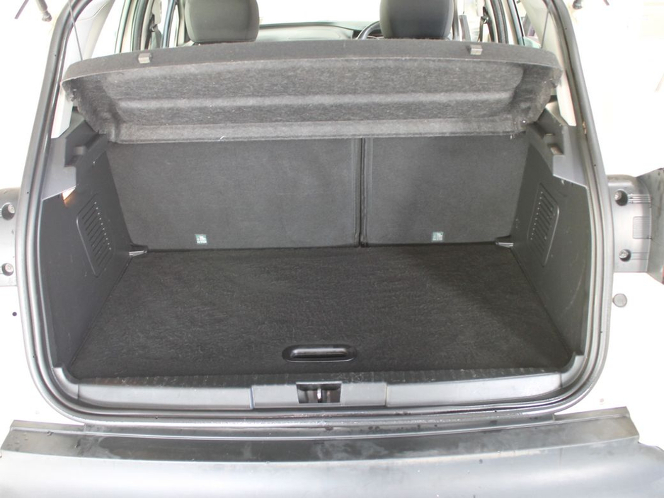 2016 Renault Captur - image 14