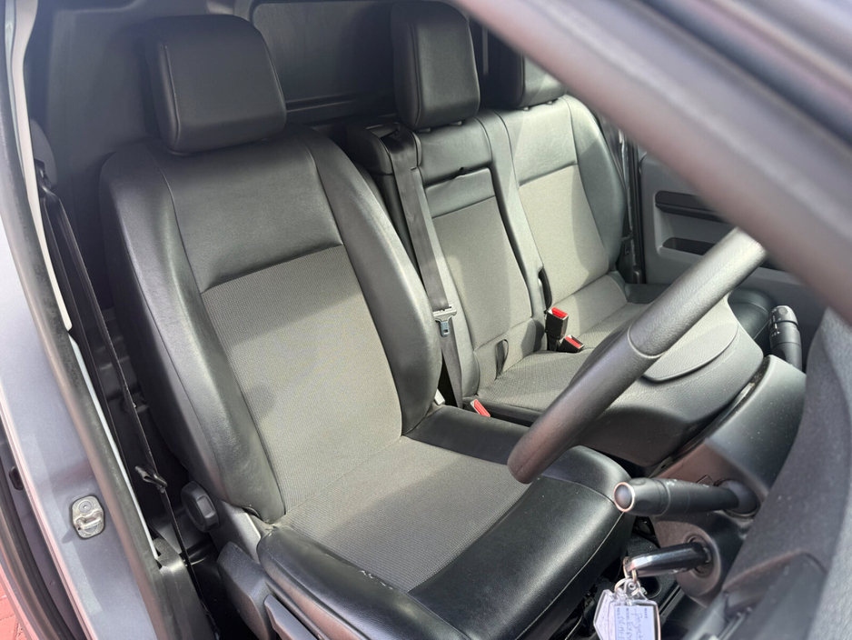 2021 Peugeot Expert - image 20