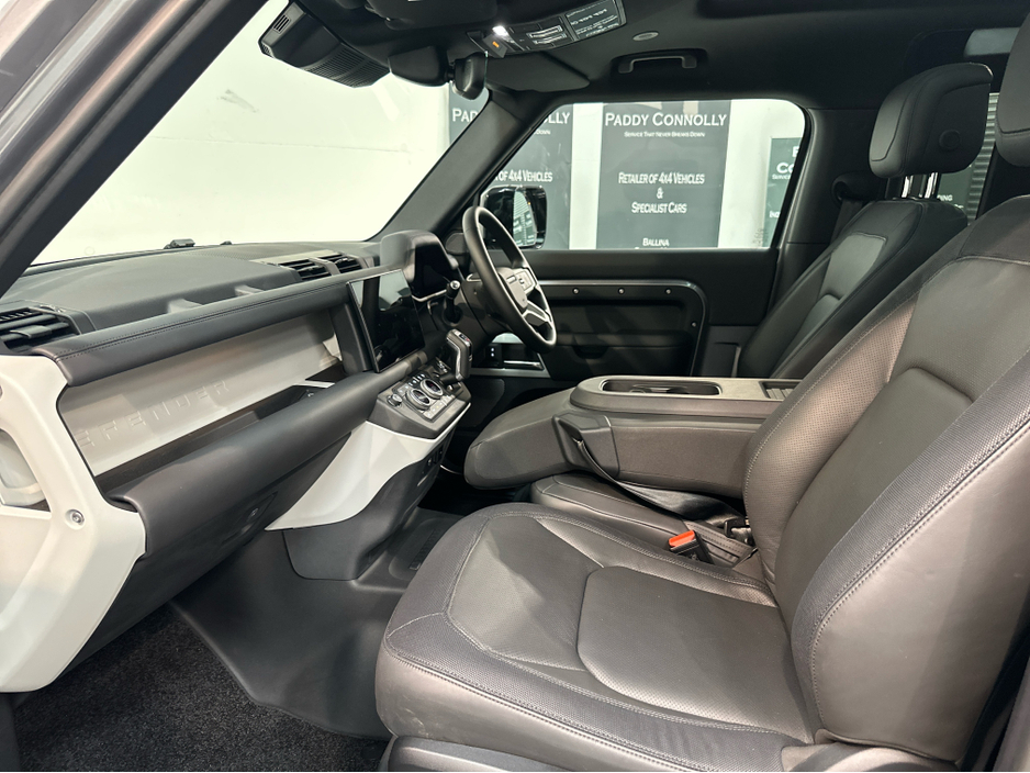 2026 Land Rover Defender - image 18