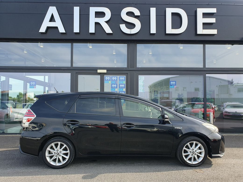 2016 Toyota Prius+ - image 23