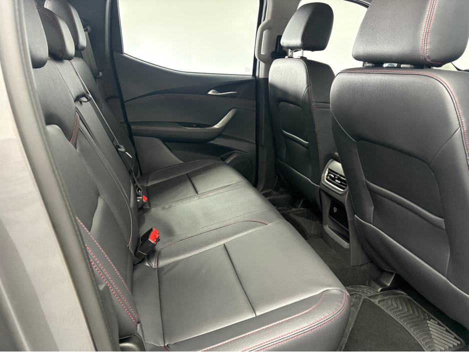 2026 Maxus T 60 - image 9