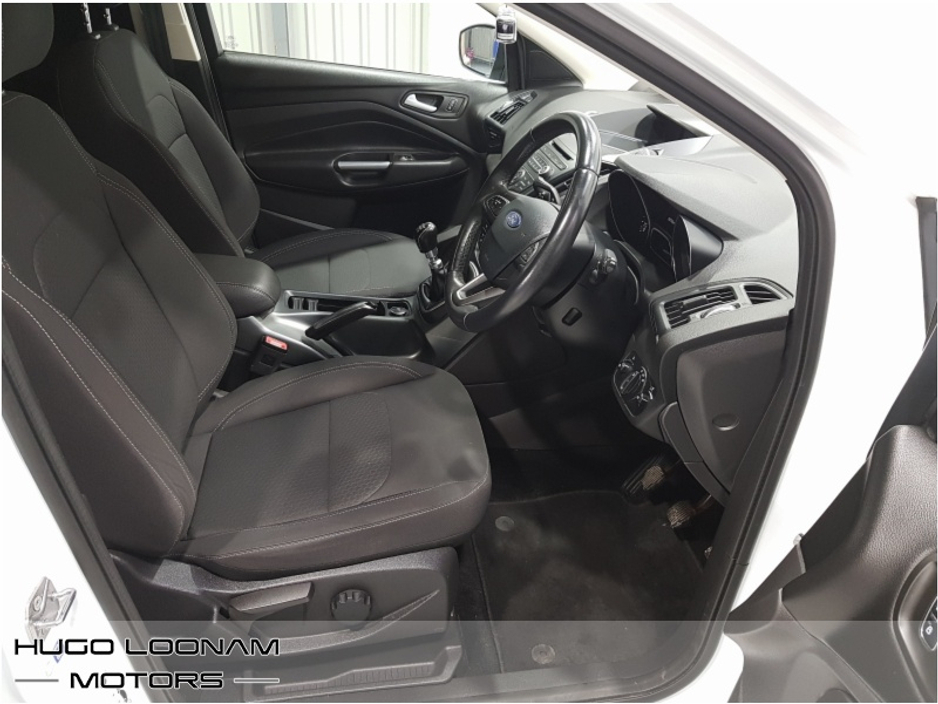 2019 Ford Kuga - image 11