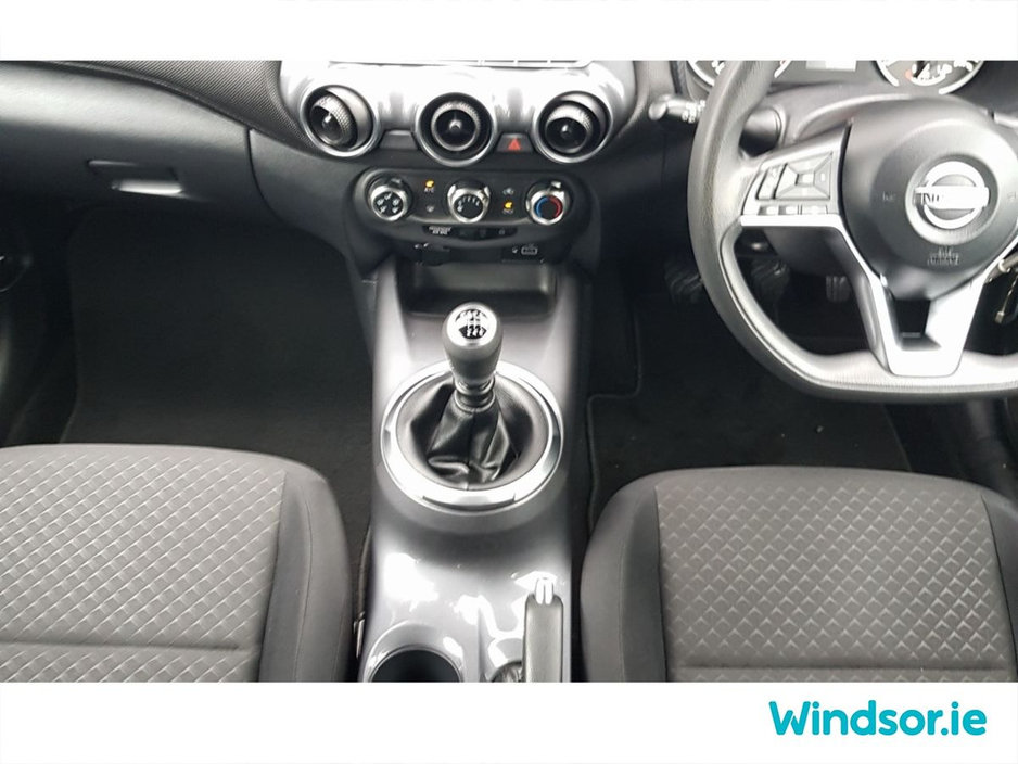 2020 Nissan Juke - image 13