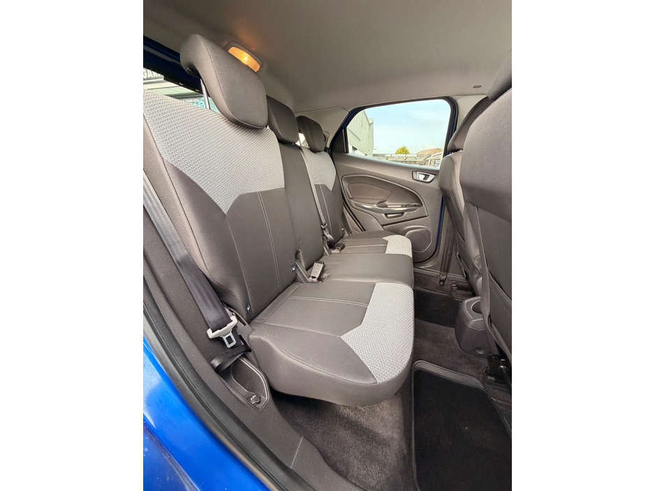 2016 Ford Ecosport - image 7