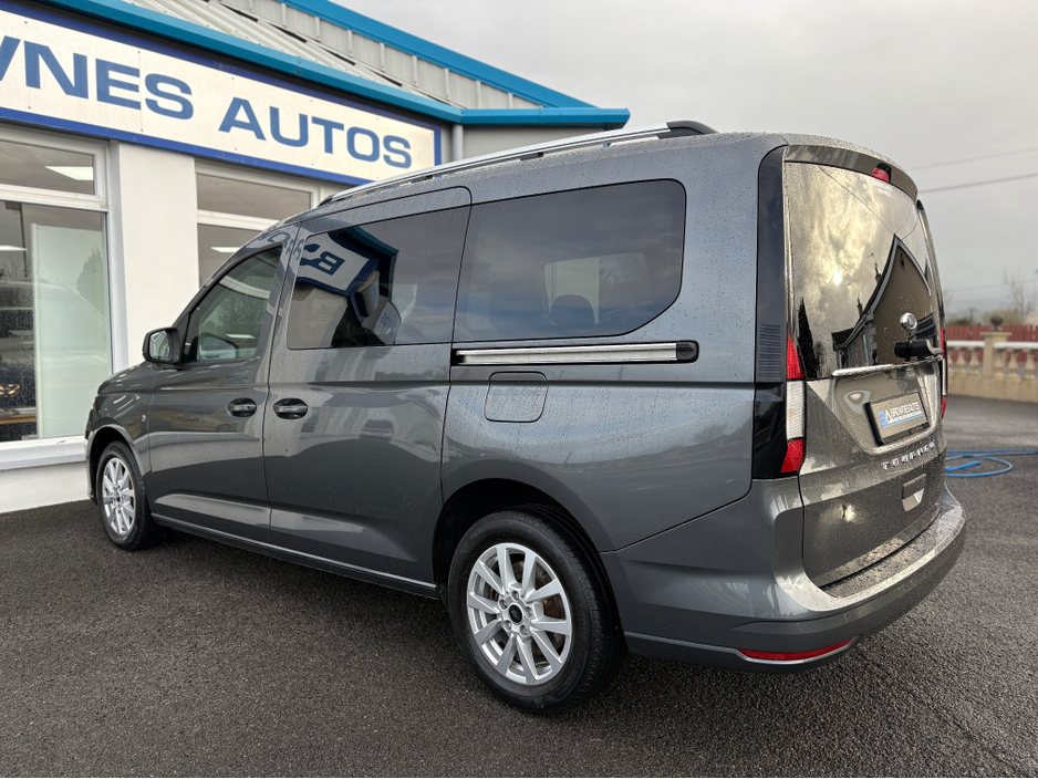 2023 Ford Tourneo Connect TITANIUM ECOBLUE €36,999