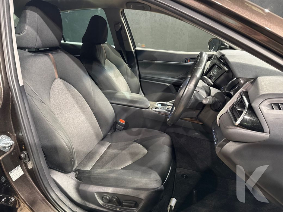 2018 Toyota Camry - image 15